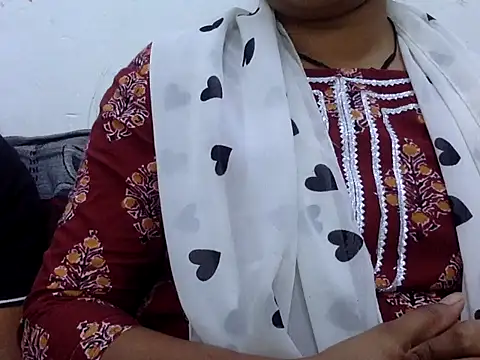 hotipooja1 online show from 10.03.25