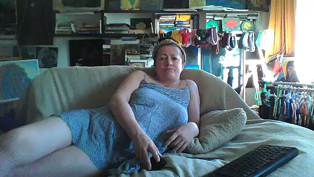 MariaAnaSunshine online show from 12.15.25