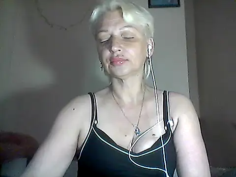 Snapshot of MaryJane441 chatting on 06.05.26 MaryJane441 online show from 06.05.26