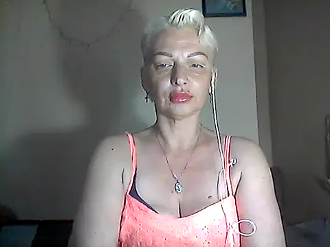 Snapshot of MaryJane441 chatting on 06.11.26 MaryJane441 online show from 06.11.26