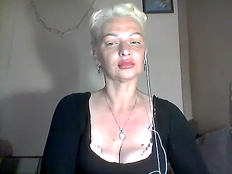 Snapshot of MaryJane441 chatting on 06.12.26 MaryJane441 online show from 06.12.26