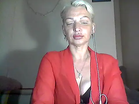 Snapshot of MaryJane441 chatting on 06.19.26 MaryJane441 online show from 06.19.26