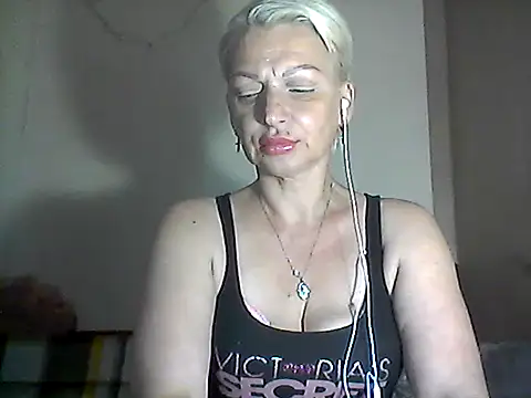 Snapshot of MaryJane441 chatting on 07.11.26 MaryJane441 online show from 07.11.26