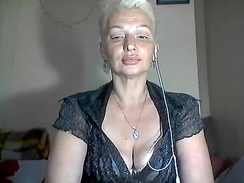 Snapshot of MaryJane441 chatting on 07.24.26 MaryJane441 online show from 07.24.26