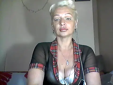 Snapshot of MaryJane441 chatting on 07.29.26 MaryJane441 online show from 07.29.26