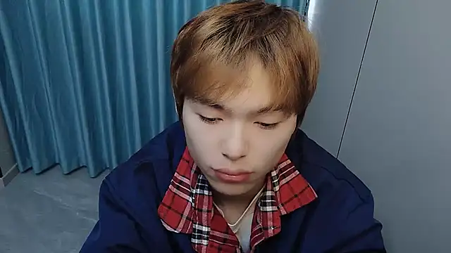 xiaottt1918 online show from 04.02.26