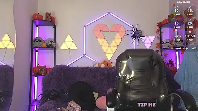 littlevixen18 online show from 10.08.25