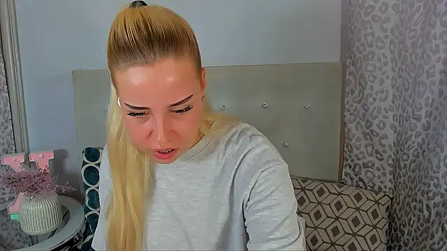 KristyHoney online show from 06.25.26
