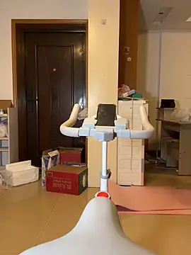 Snapshot of Tastemystrawberry chatting on 09.19.25 Tastemystrawberry online show from 09.19.25