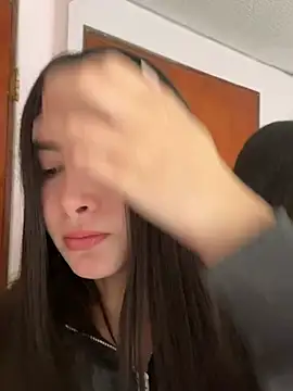 Snapshot of annaharper- chatting on 01.14.26 annaharper- online show from 01.14.26