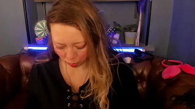 Snapshot of JesiaFoxi chatting on 01.31.25 JesiaFoxi online show from 01.31.25