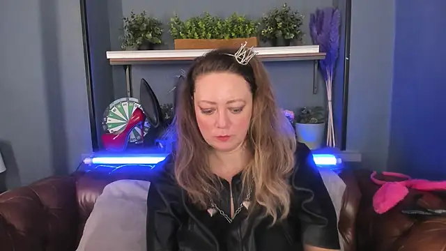 Snapshot of JesiaFoxi chatting on 02.27.25 JesiaFoxi online show from 02.27.25