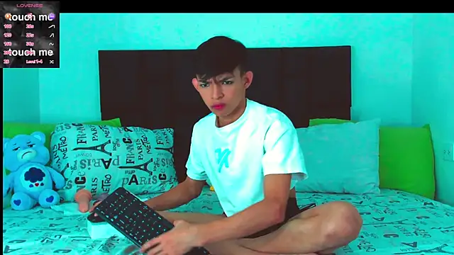 Tonny twink  online show from 02.16.25