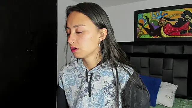 tatiana valencia online show from 02.28.25