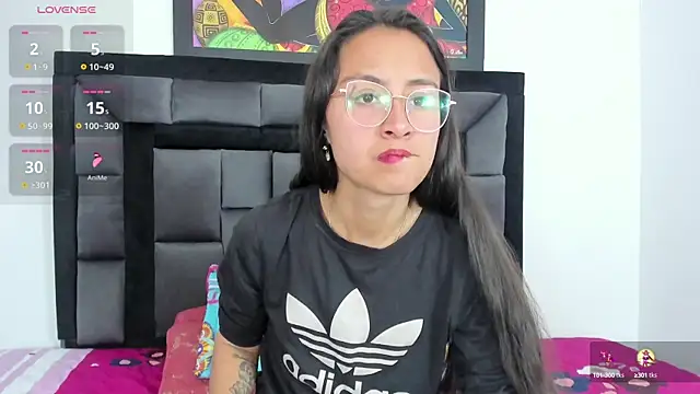 tatiana valencia online show from 03.10.25