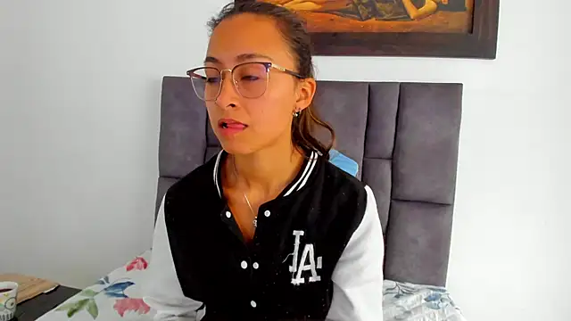 tatiana valencia online show from 06.18.26