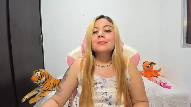 Snapshot of saori_9b chatting on 03.16.25 saori 9b online show from 03.16.25