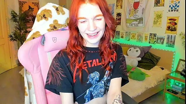 Sunny Elly online show from 01.14.25