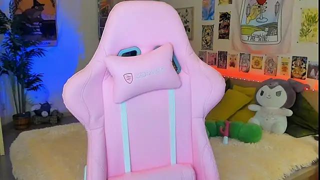 Sunny Elly online show from 01.27.25