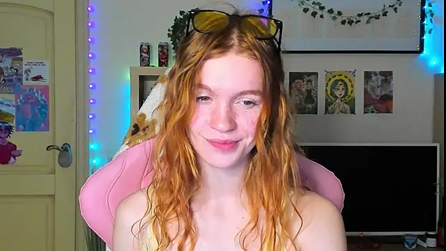 Sunny Elly online show from 10.10.25