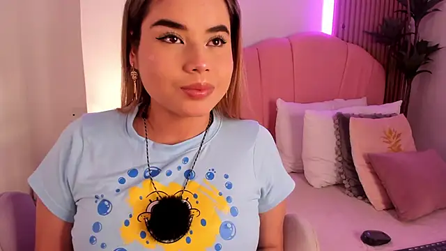 Victoria vallejo  online show from 02.21.26