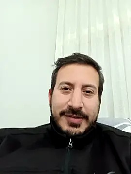 Snapshot of Karizmatikman chatting on 12.21.25 Karizmatikman online show from 12.21.25