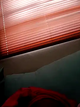 Snapshot of queenxdede chatting on 11.14.25 queenxdede online show from 11.14.25