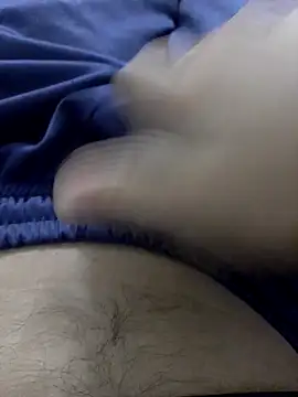 Snapshot of alejopitudo10 chatting on 02.19.26 alejopitudo10 online show from 02.19.26