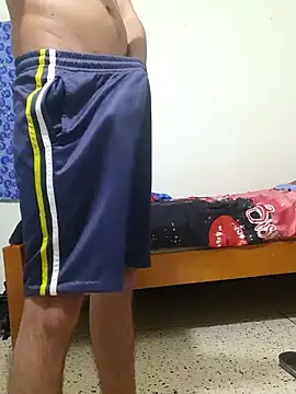 Snapshot of alejopitudo10 chatting on 02.20.26 alejopitudo10 online show from 02.20.26