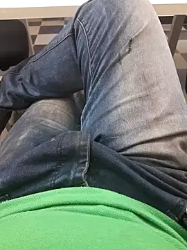 Snapshot of Long_Laster chatting on 12.09.24 Long Laster online show from 12.09.24