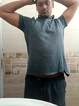 Snapshot of Long_Laster chatting on 11.26.25 Long Laster online show from 11.26.25