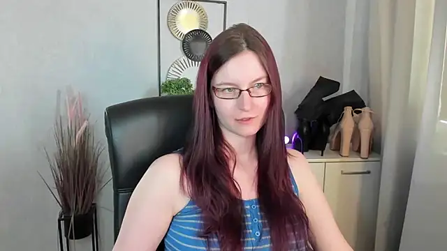 emmaxDelight online show from 06.01.26