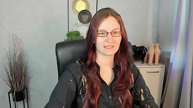 emmaxDelight online show from 06.26.26