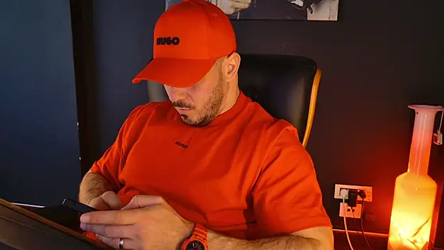 Snapshot of AngeloEric chatting on 02.14.26 AngeloEric online show from 02.14.26