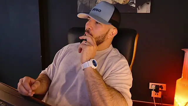 Snapshot of AngeloEric chatting on 03.15.26 AngeloEric online show from 03.15.26