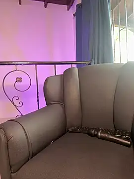 Snapshot of bella__honey chatting on 02.05.25 bella honey online show from 02.05.25