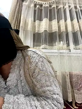 jijijoudia online show from 12.16.25