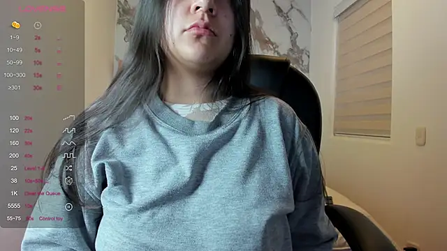 Snapshot of Gia_ch chatting on 11.07.25 Gia ch online show from 11.07.25