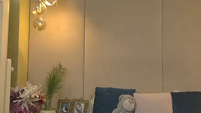 Snapshot of NattyDevon chatting on 03.20.25 NattyDevon online show from 03.20.25