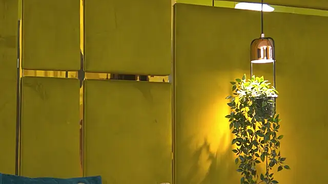 Snapshot of NattyDevon chatting on 10.13.25 NattyDevon online show from 10.13.25