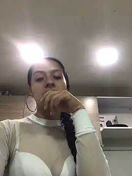 loren3124 online show from 12.10.24