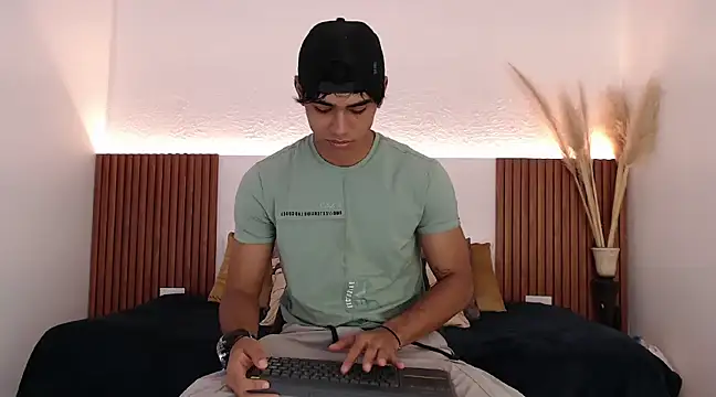 zander 2120 online show from 12.21.24