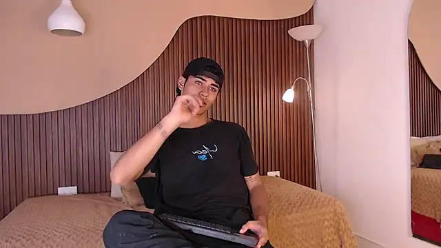 zander 2120 online show from 02.27.25