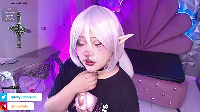 toky doll online show from 10.13.25