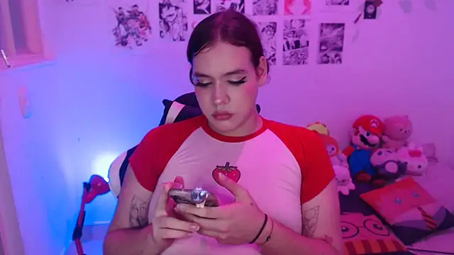 Snapshot of yukiio_nee chatting on 09.24.25 yukiio nee online show from 09.24.25