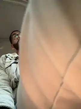 Snapshot of indosmoke chatting on 03.01.25 indosmoke online show from 03.01.25