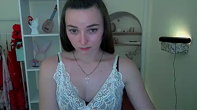Snapshot of _Barbie_Kiss_ chatting on 05.19.26 Barbie Kiss online show from 05.19.26