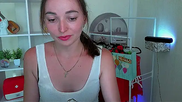  Barbie Kiss  online show from 06.28.26