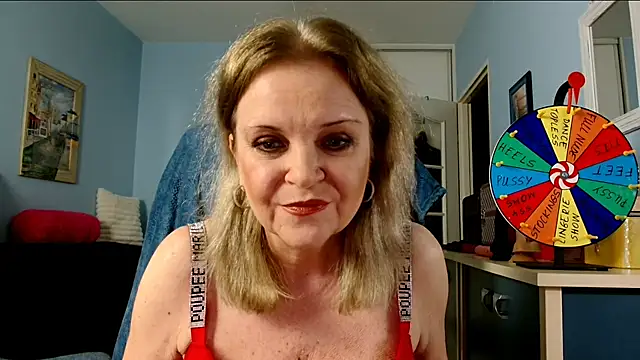 Snapshot of sexyjennyeu chatting on 11.22.25 sexyjennyeu online show from 11.22.25