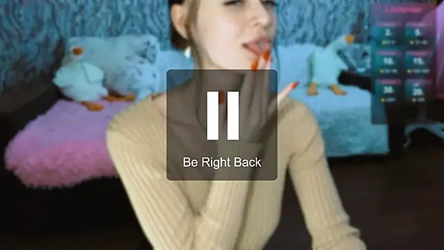 Elfanna online show from 03.13.25